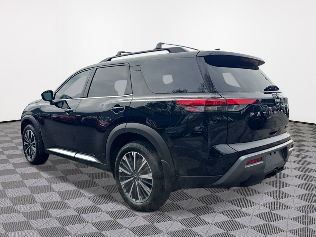 New 2026 Nissan Pathfinder Platinum AWD/4WD image 3