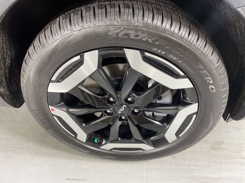 New 2025 Kia Telluride EX image 11