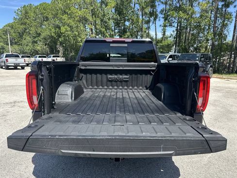 Certified 2022 GMC Sierra 1500 SLT w/ SLT Premium Plus Package RWD image 26