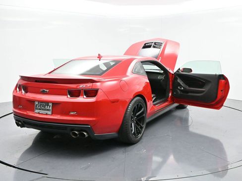 Used 2013 Chevrolet Camaro ZL1 image 40