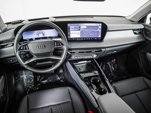 New 2026 Audi Q3 quattro 2.0T AWD/4WD image 17