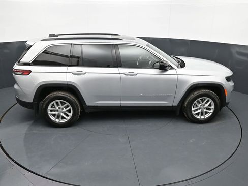 New 2026 Jeep Grand Cherokee Laredo X AWD/4WD image 31