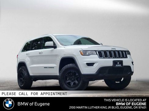 Used 2017 Jeep Grand Cherokee Laredo AWD/4WD image 1