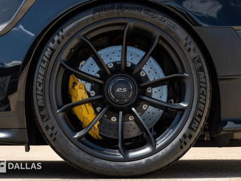 Used 2018 Porsche 911 GT2 RS RWD image 9