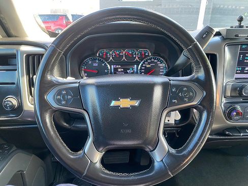 Used 2018 Chevrolet Silverado 1500 LT w/ LT Eassist Package image 17