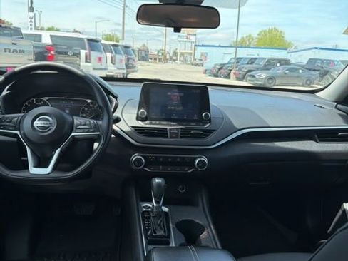 Used 2021 Nissan Altima 2.5 S AWD/4WD image 17