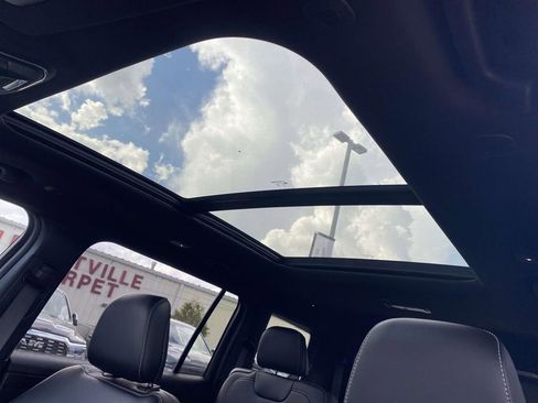 New 2026 Jeep Grand Cherokee L Limited RWD image 41