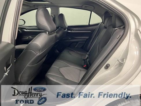 Used 2022 Toyota Camry SE w/ Convenience Package image 30