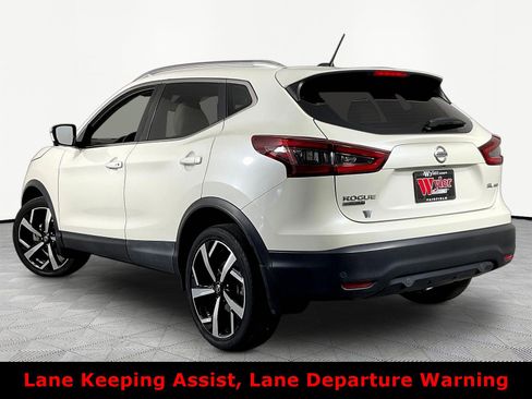 Used 2021 Nissan Rogue Sport SL w/ Premium Package AWD/4WD image 4