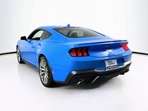 Used 2025 Ford Mustang Premium RWD image 7