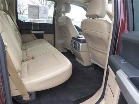 Used 2016 Ford F150 Lariat image 19