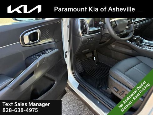 New 2026 Kia Sorento EX image 17