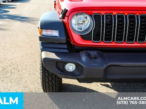 Used 2025 Jeep Wrangler Unlimited Sport AWD/4WD image 11