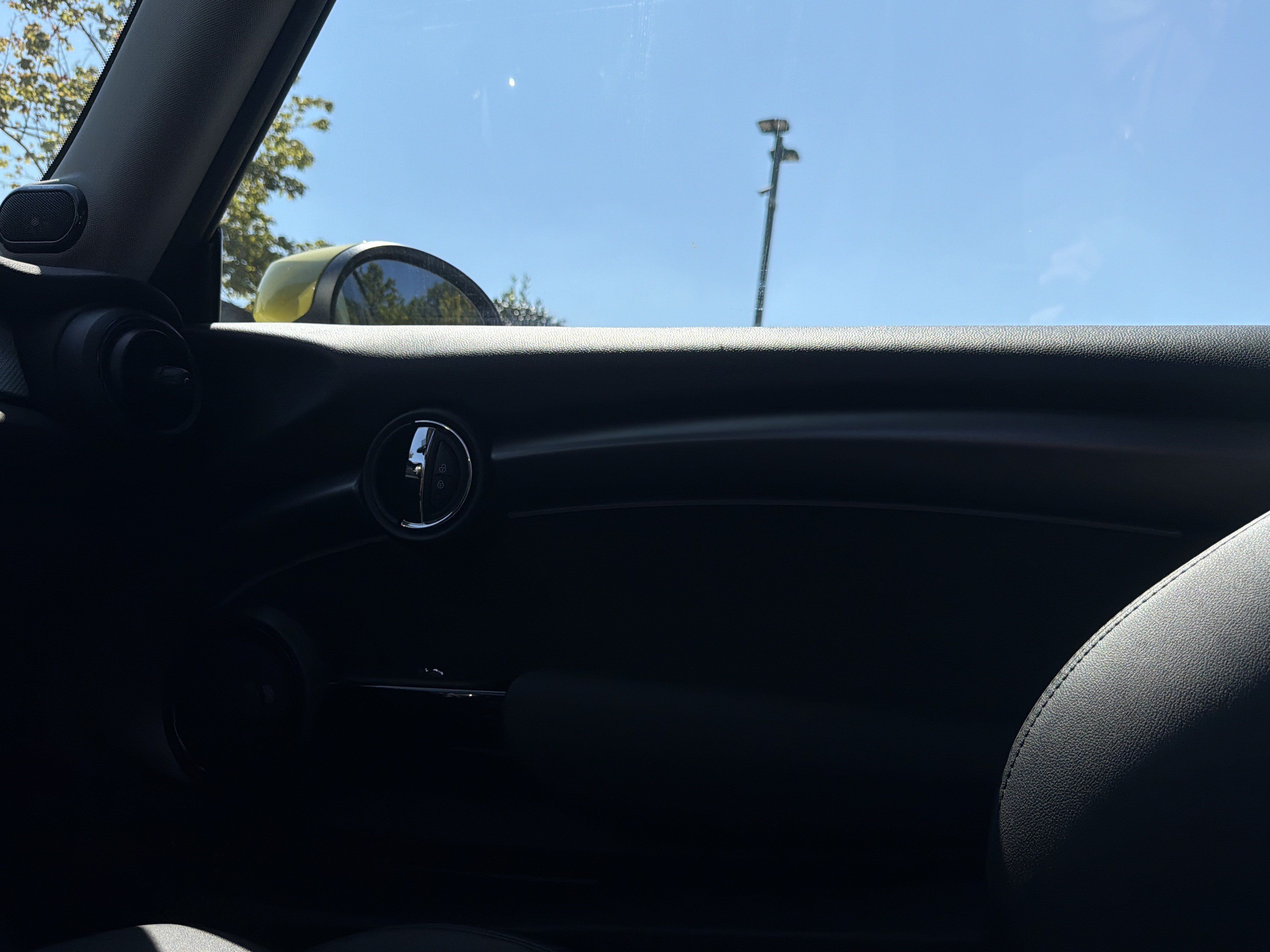 Used 2024 MINI Cooper SE FWD image 18