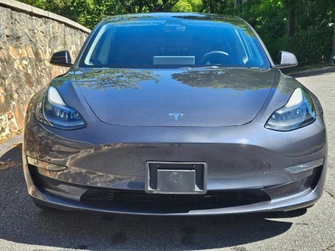 Used 2023 Tesla Model 3 Standard Range RWD image 5