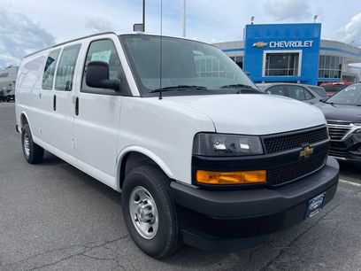 New 2026 Chevrolet Express 3500 Extended w/ Driver Convenience Package