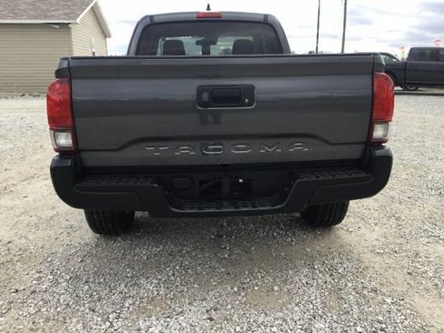 Used 2022 Toyota Tacoma SR RWD image 4