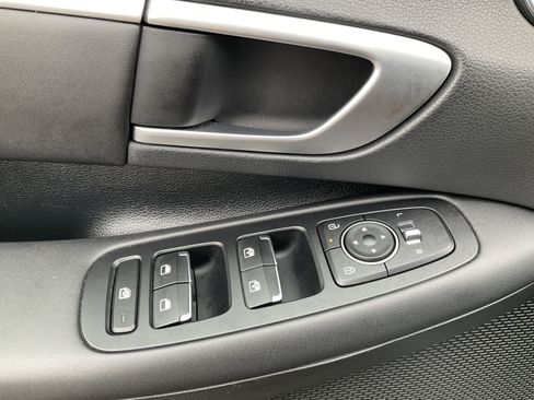 Used 2025 Hyundai Sonata SEL FWD image 25
