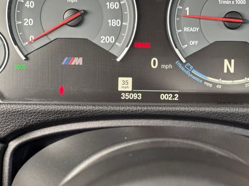 Used 2018 BMW M4 Coupe RWD image 25