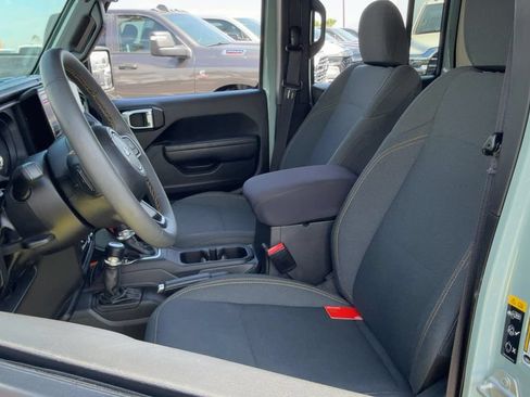 Used 2024 Jeep Wrangler Unlimited Sport AWD/4WD image 11