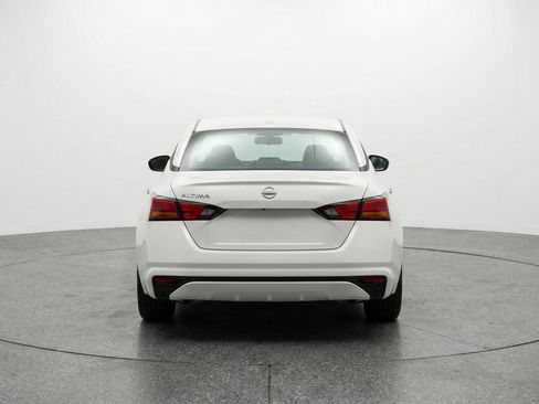 Used 2025 Nissan Altima 2.5 SV image 7