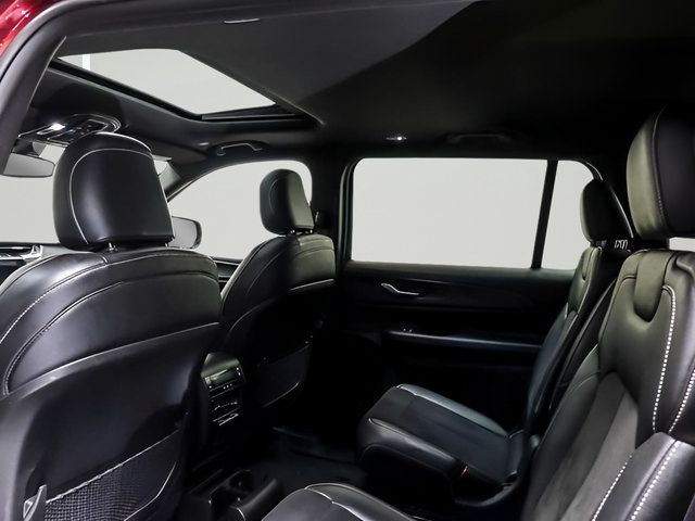 Used 2023 Jeep Grand Cherokee L Laredo AWD/4WD image 12