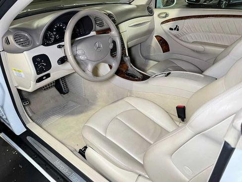 Used 2008 Mercedes-Benz CLK 350 Cabriolet image 20