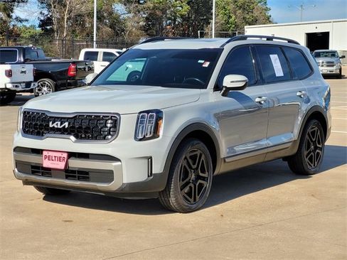 Used 2023 Kia Telluride EX X-Line image 3