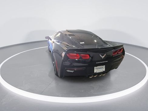 Used 2015 Chevrolet Corvette Stingray Coupe image 7