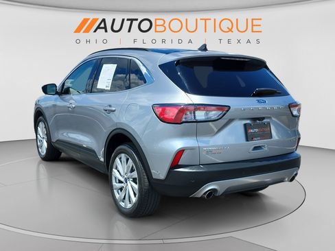 Used 2022 Ford Escape Titanium w/ Titanium Elite Package AWD/4WD image 3
