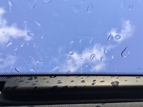 New 2026 BMW X5 M60i w/ Climate Comfort Package image 29