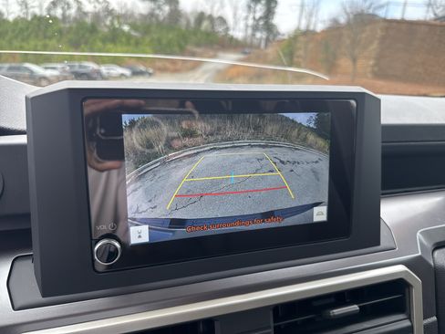 Used 2025 Toyota Tacoma SR5 image 28