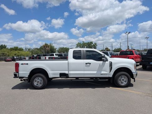 Used 2025 Ford F350 XL w/ XL Chrome Package image 8