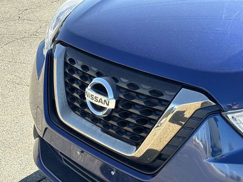 Used 2019 Nissan Kicks SR w/ SR Premium Package FWD image 32