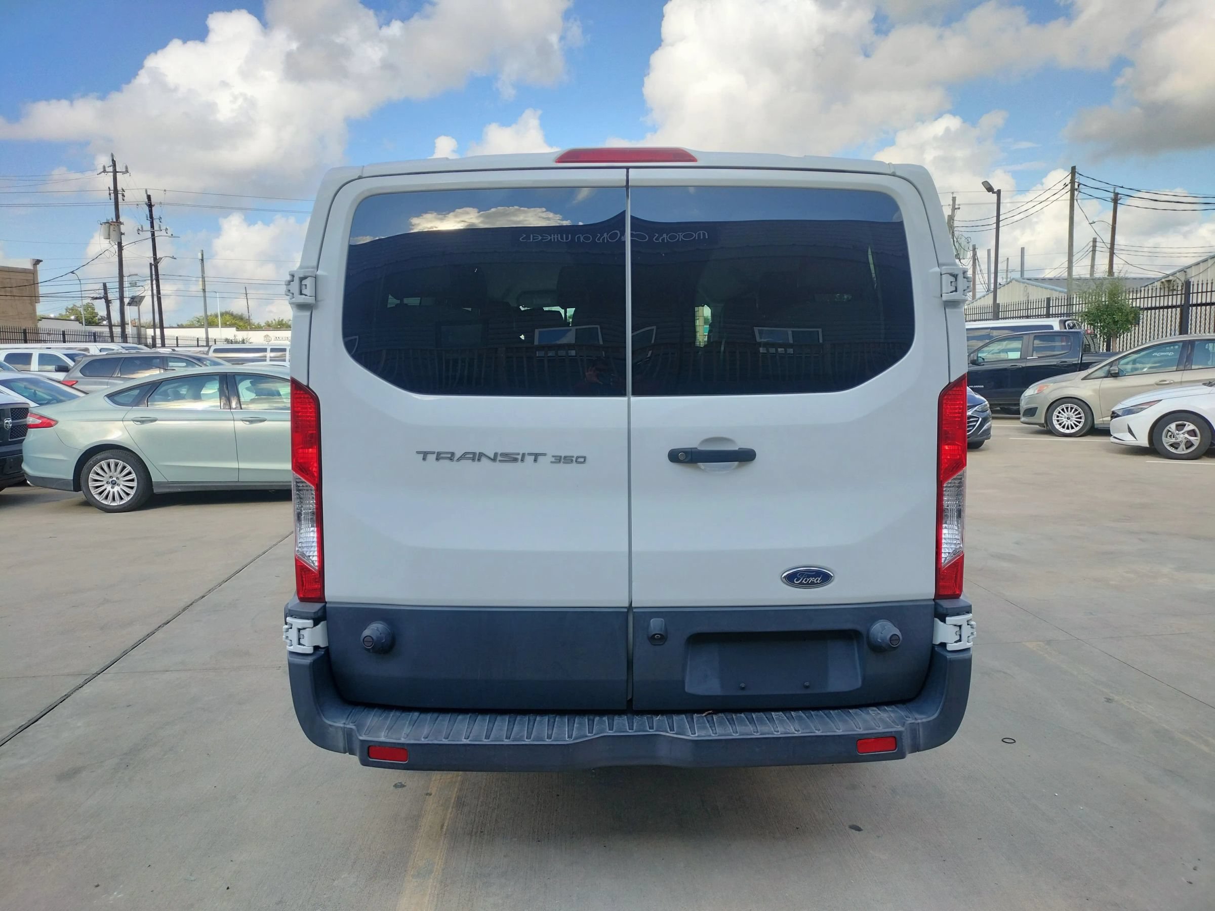 Used 2018 Ford Transit 350 XL RWD image 8