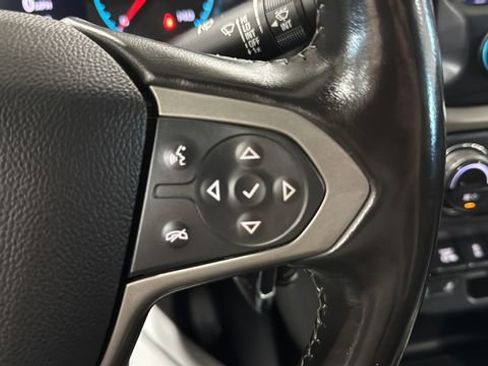 Used 2020 Chevrolet Colorado Z71 image 31
