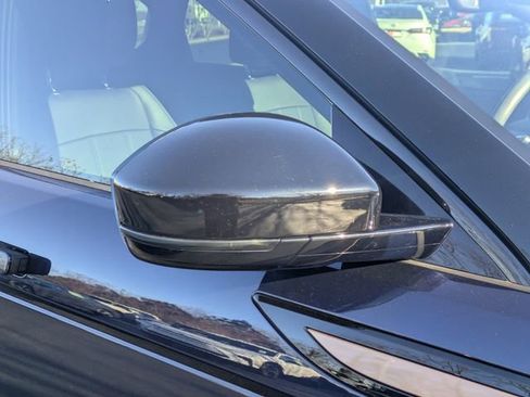 Used 2022 Land Rover Range Rover Evoque R-Dynamic SE image 12