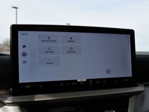 Used 2025 Ford Explorer Active w/ Active Comfort Package image 32