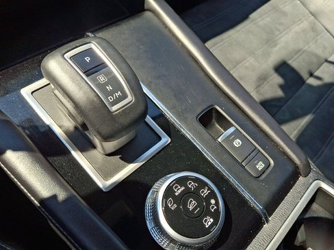 Used 2022 Mitsubishi Outlander SE AWD/4WD image 30