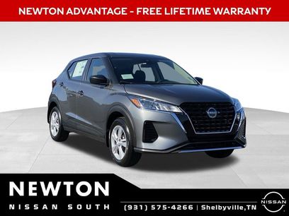 New 2025 Nissan Kicks S