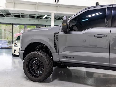 Used 2024 Ford F250 Platinum AWD/4WD image 10
