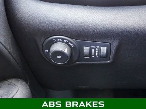 Used 2022 Jeep Compass High Altitude image 24