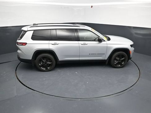 Used 2023 Jeep Grand Cherokee L Laredo AWD/4WD image 61