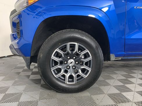 Used 2023 Chevrolet Colorado Z71 w/ Z71 Convenience Package 2 AWD/4WD image 11