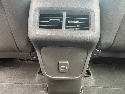 Used 2024 Chevrolet Equinox LS FWD image 14