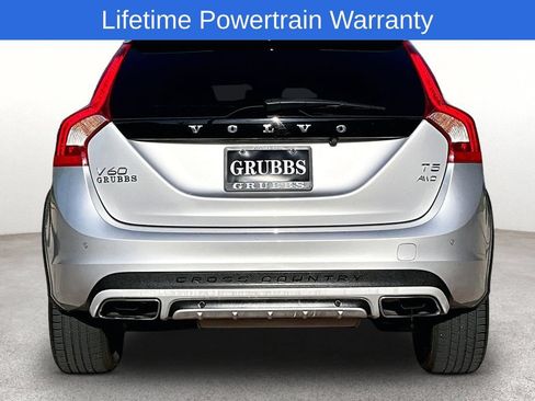 Used 2018 Volvo V60 T5 Cross Country AWD/4WD image 5