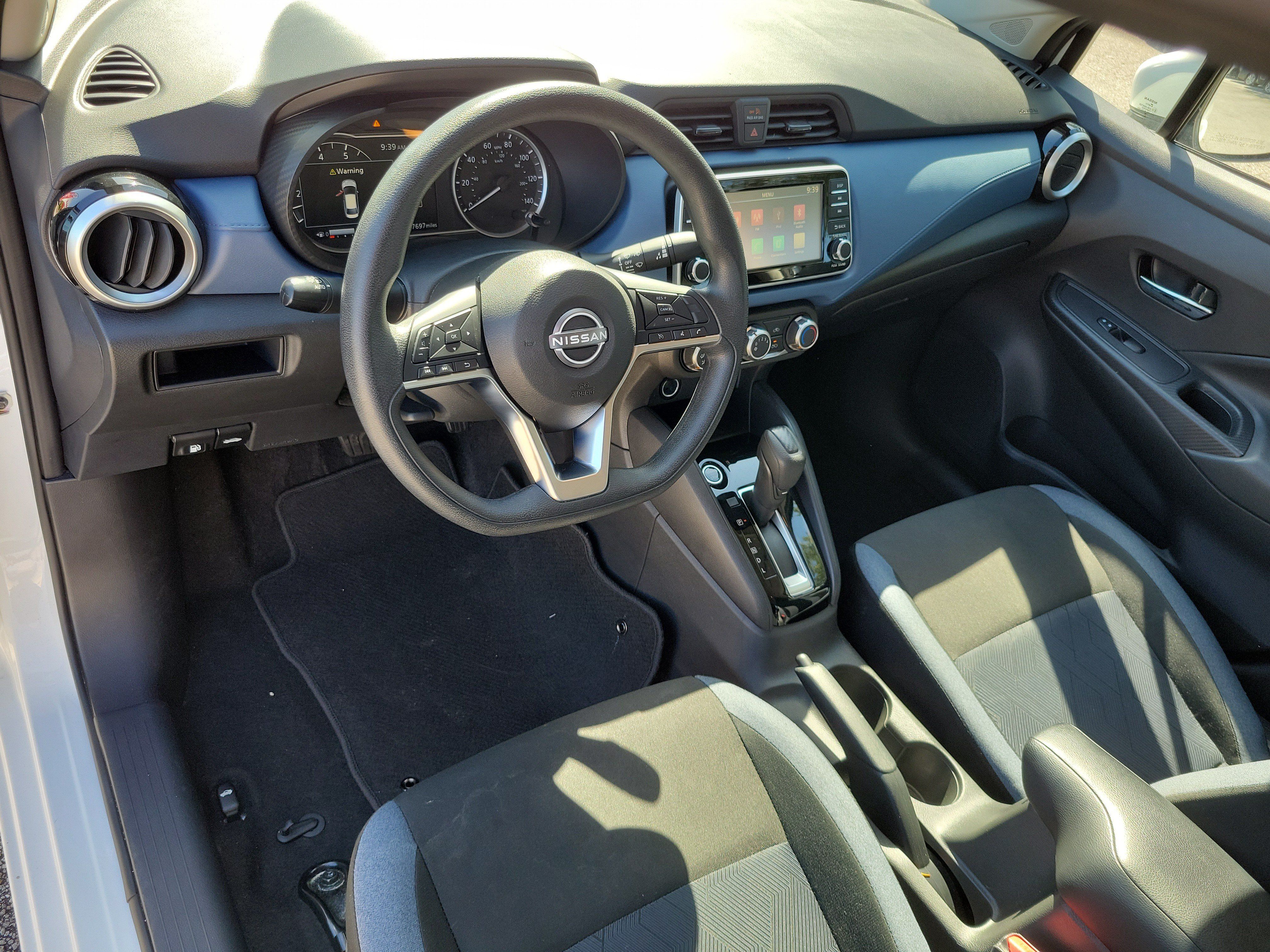 Used 2025 Nissan Versa SV FWD image 12