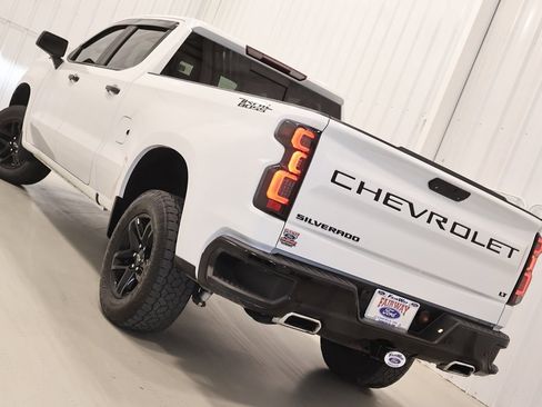 Used 2020 Chevrolet Silverado 1500 LT Trail Boss image 34