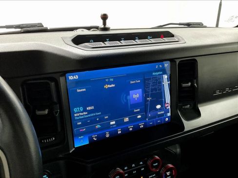 Used 2021 Ford Bronco First Edition AWD/4WD image 20