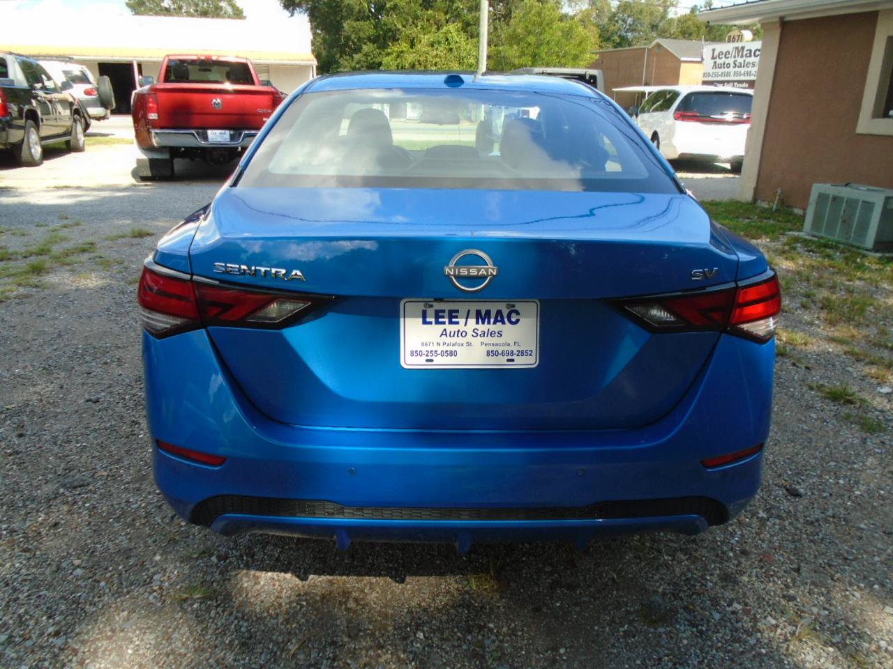 Used 2024 Nissan Sentra SV FWD image 5